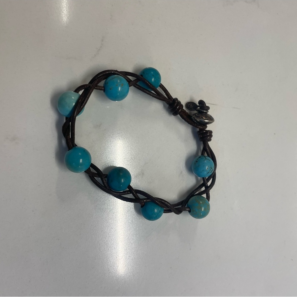 EUC- Peyote Bird Turquoise Beaded Bracelet